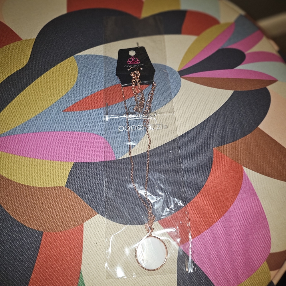Paparazzi Rose Gold Pendant Necklace